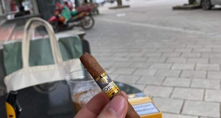 Cohiba wide short chào tháng 10