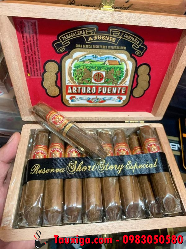 Arturo Fuente Short Story hộp 25 điếu