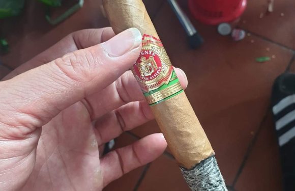 Giới thiệu xì gà Arturo Fuente Flor Fina 858